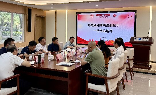 申明浩副校长莅临学院检查指导新学期工作